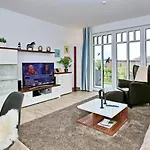 Linden-palais 05 *